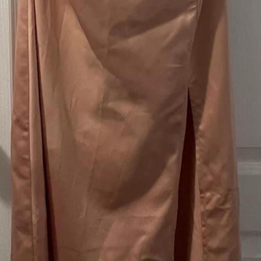 Pink satin asymmetrical maxi dress - Picture 5 of 8